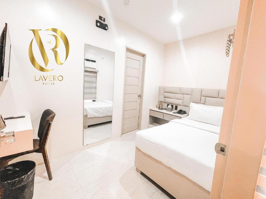 Lavero Suites Kalibo Kültér fotó