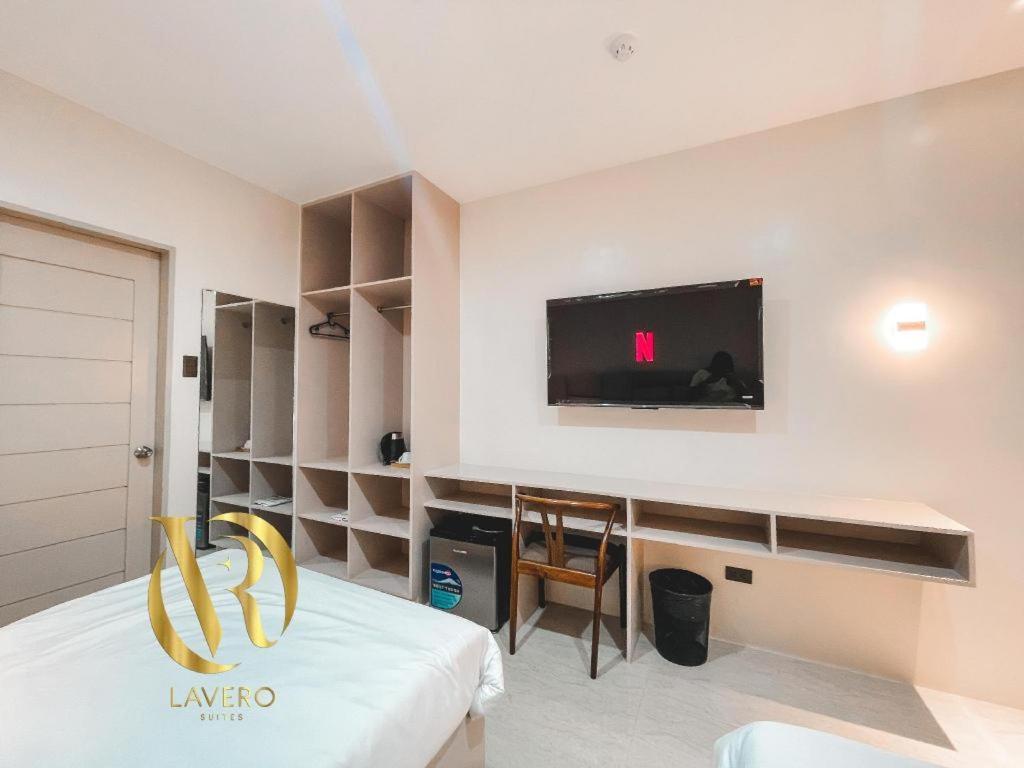Lavero Suites Kalibo Kültér fotó