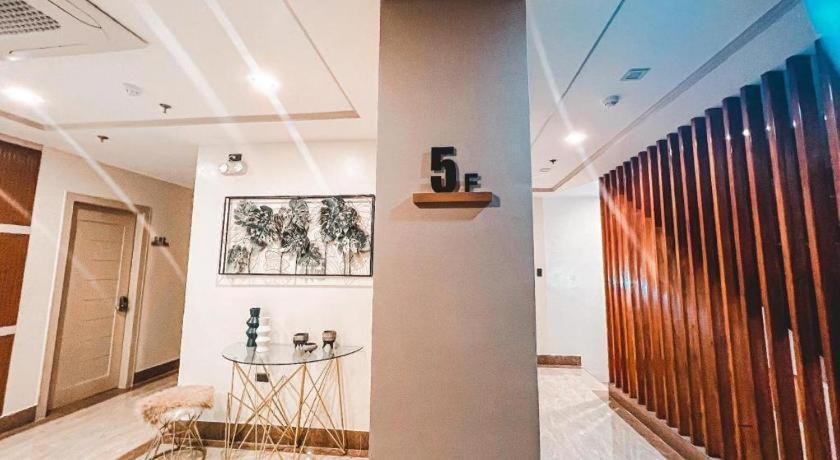 Lavero Suites Kalibo Kültér fotó