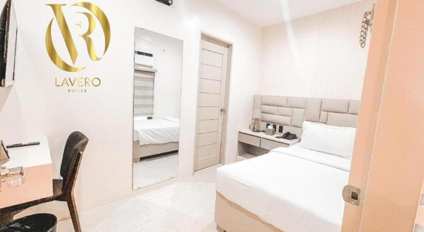 Lavero Suites Kalibo Kültér fotó